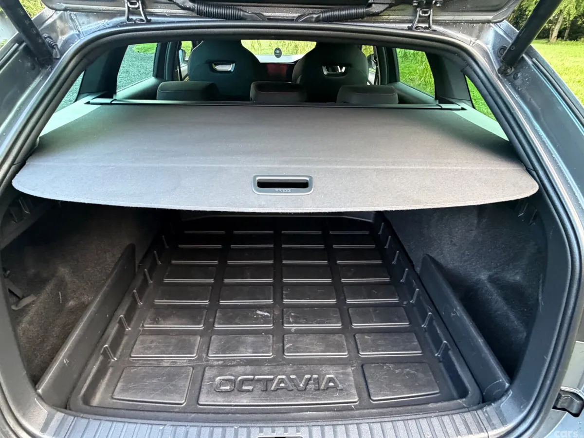 Skoda Octavia Estate, Diesel, 2024, Grey