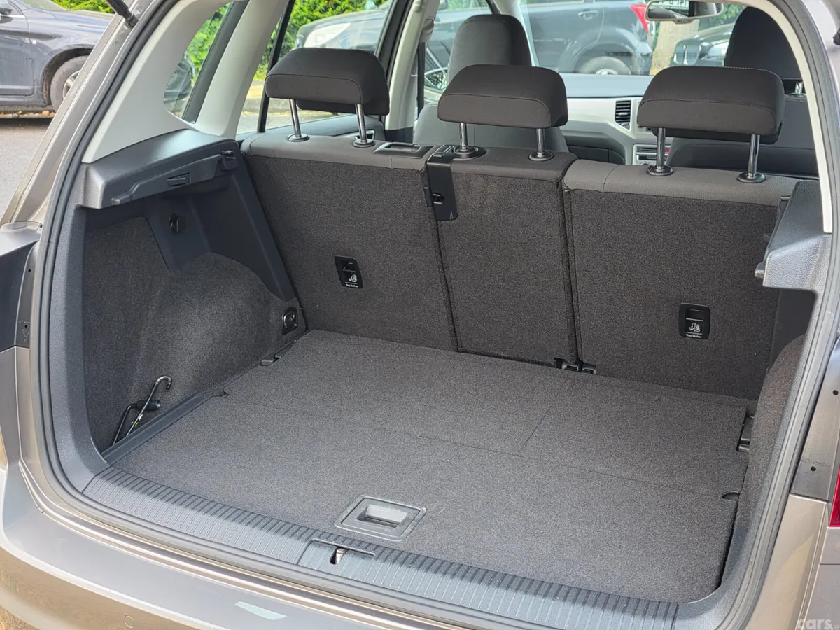 Volkswagen Golf Estate, Petrol, 2015, Grey