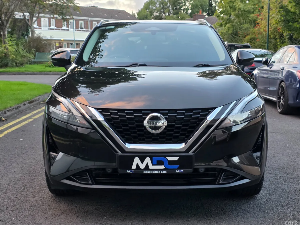 Nissan Qashqai MPV, Petrol, 2021, Black