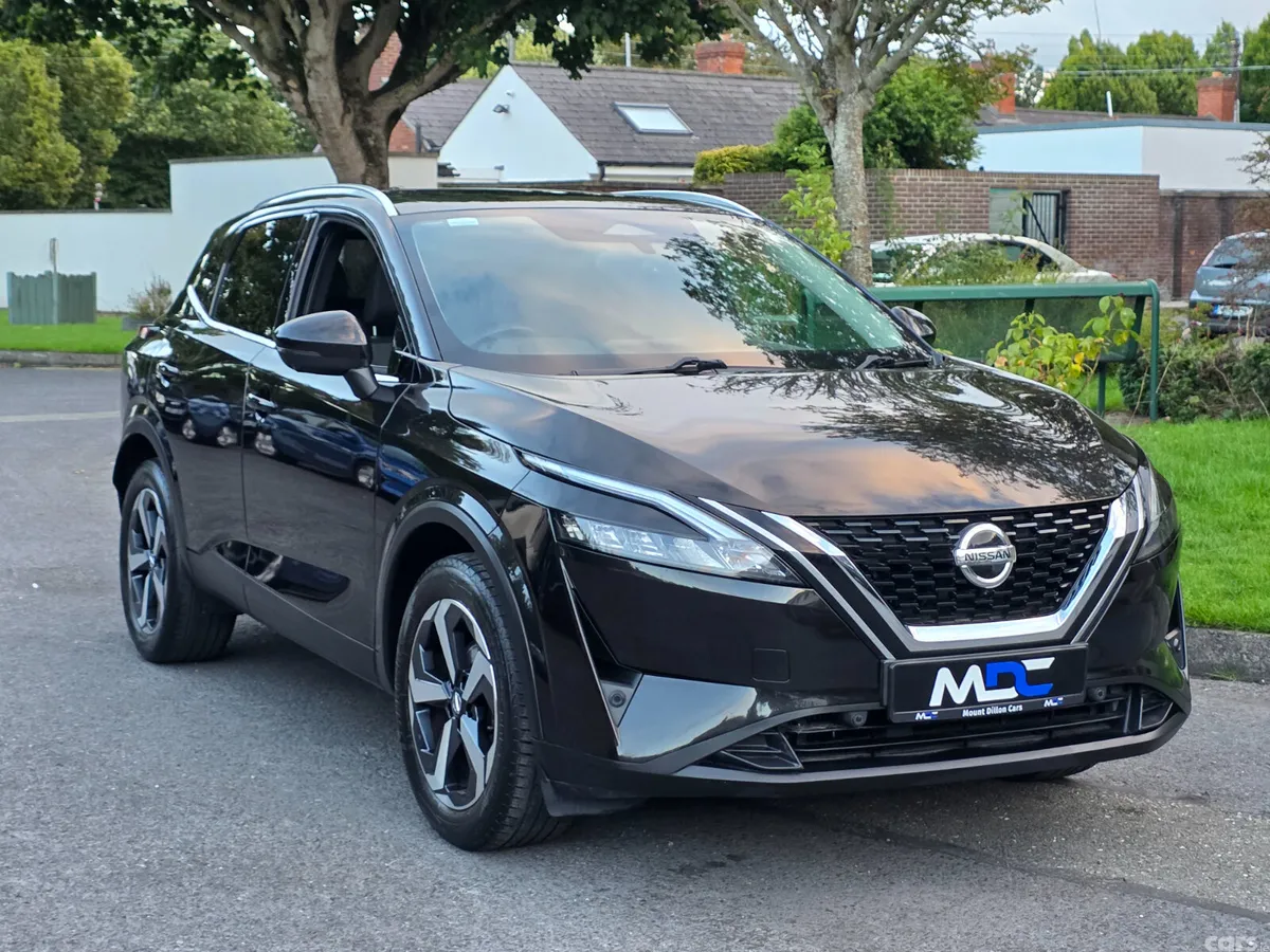 Nissan Qashqai MPV, Petrol, 2021, Black