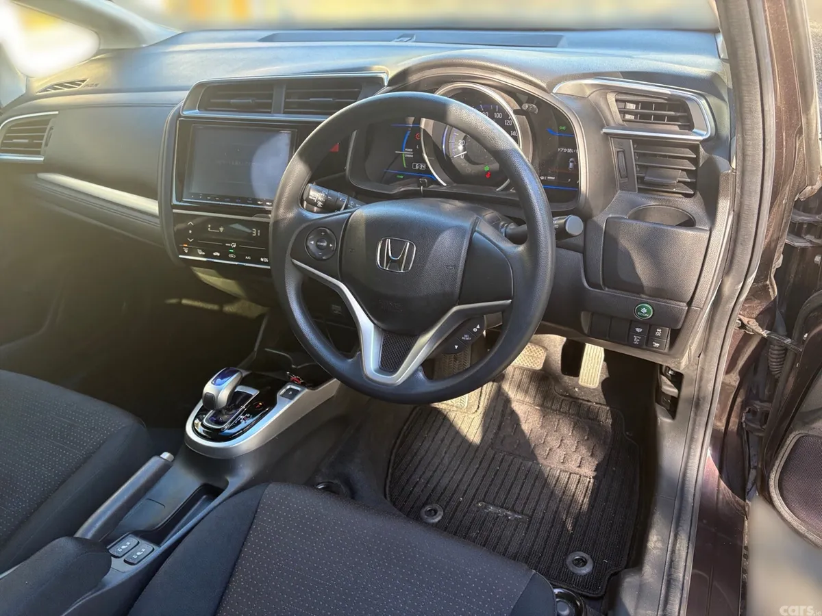 Honda Fit Hatchback, Petrol Hybrid, 2017, Brown