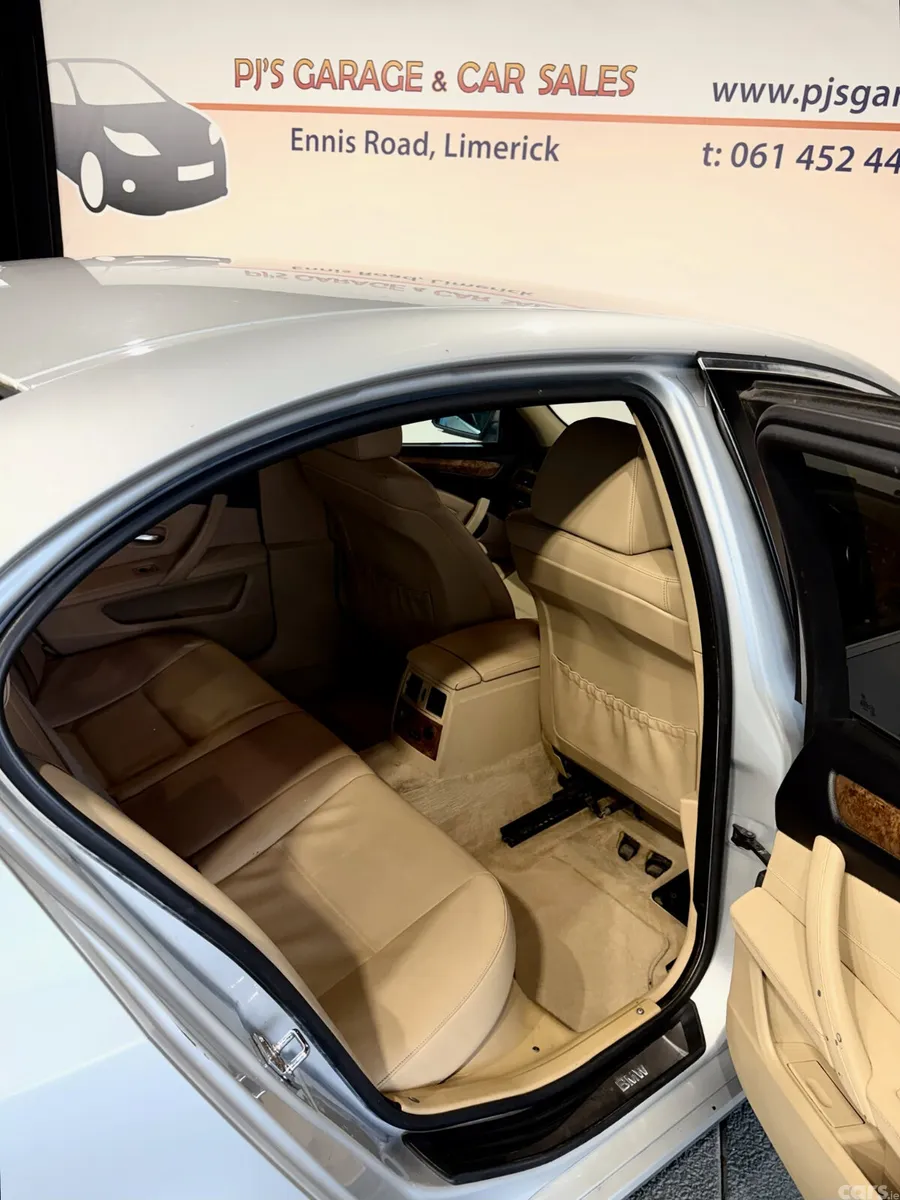 BMW 5-Series Saloon, Diesel, 2007, Silver