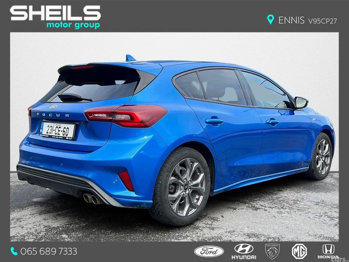 Ford Focus Hatchback, Petrol Hybrid, 2023, Blue