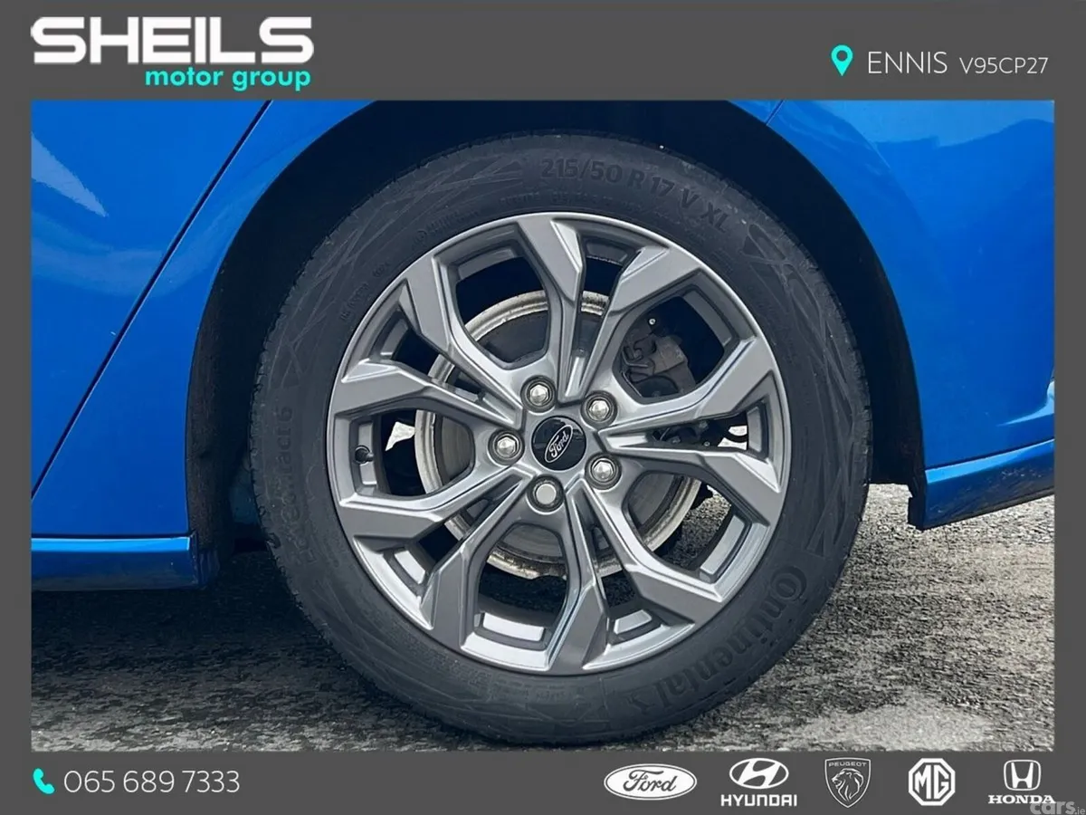 Ford Focus Hatchback, Petrol Hybrid, 2023, Blue