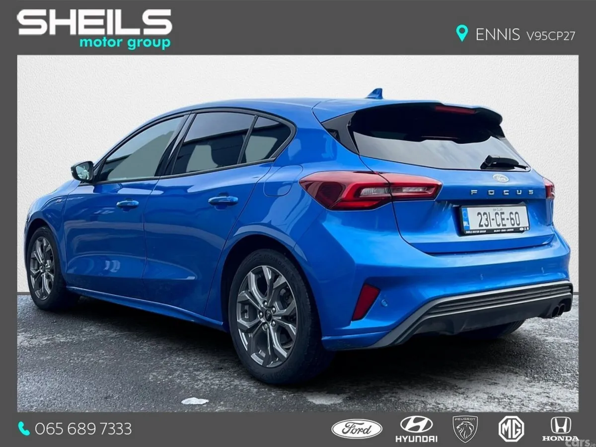 Ford Focus Hatchback, Petrol Hybrid, 2023, Blue