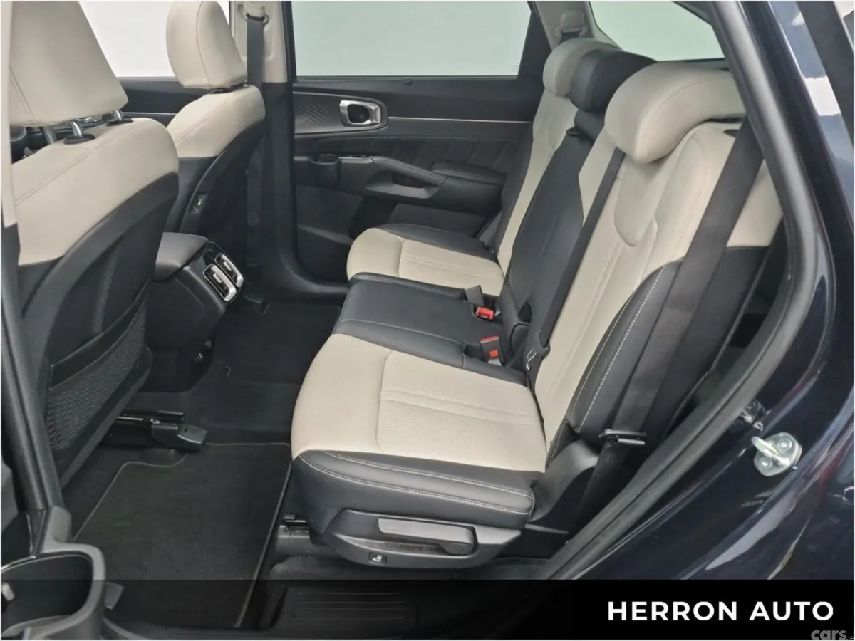 Kia Sorento SUV, Diesel, 2024, Blue
