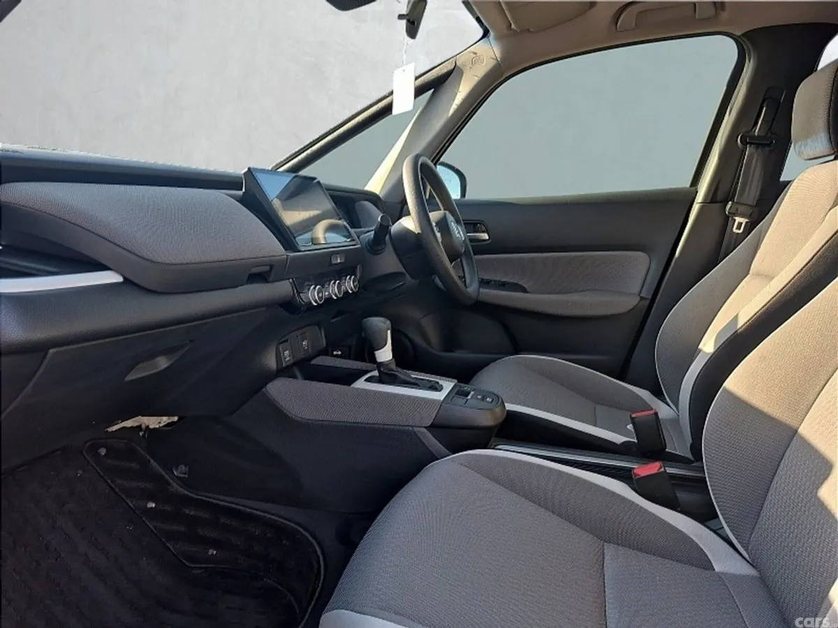 Honda Fit Hatchback, Petrol Hybrid, 2022, Grey