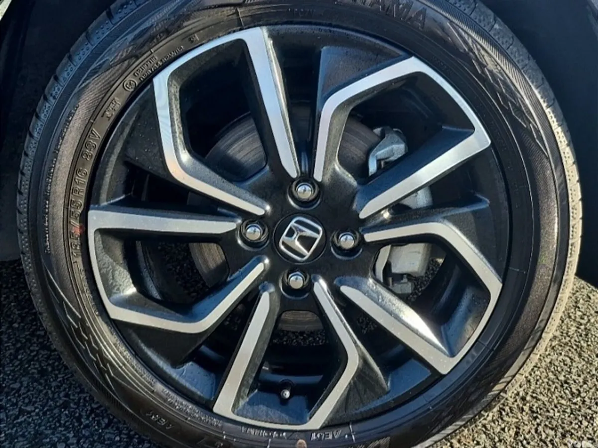 Honda Fit Hatchback, Petrol Hybrid, 2022, Grey