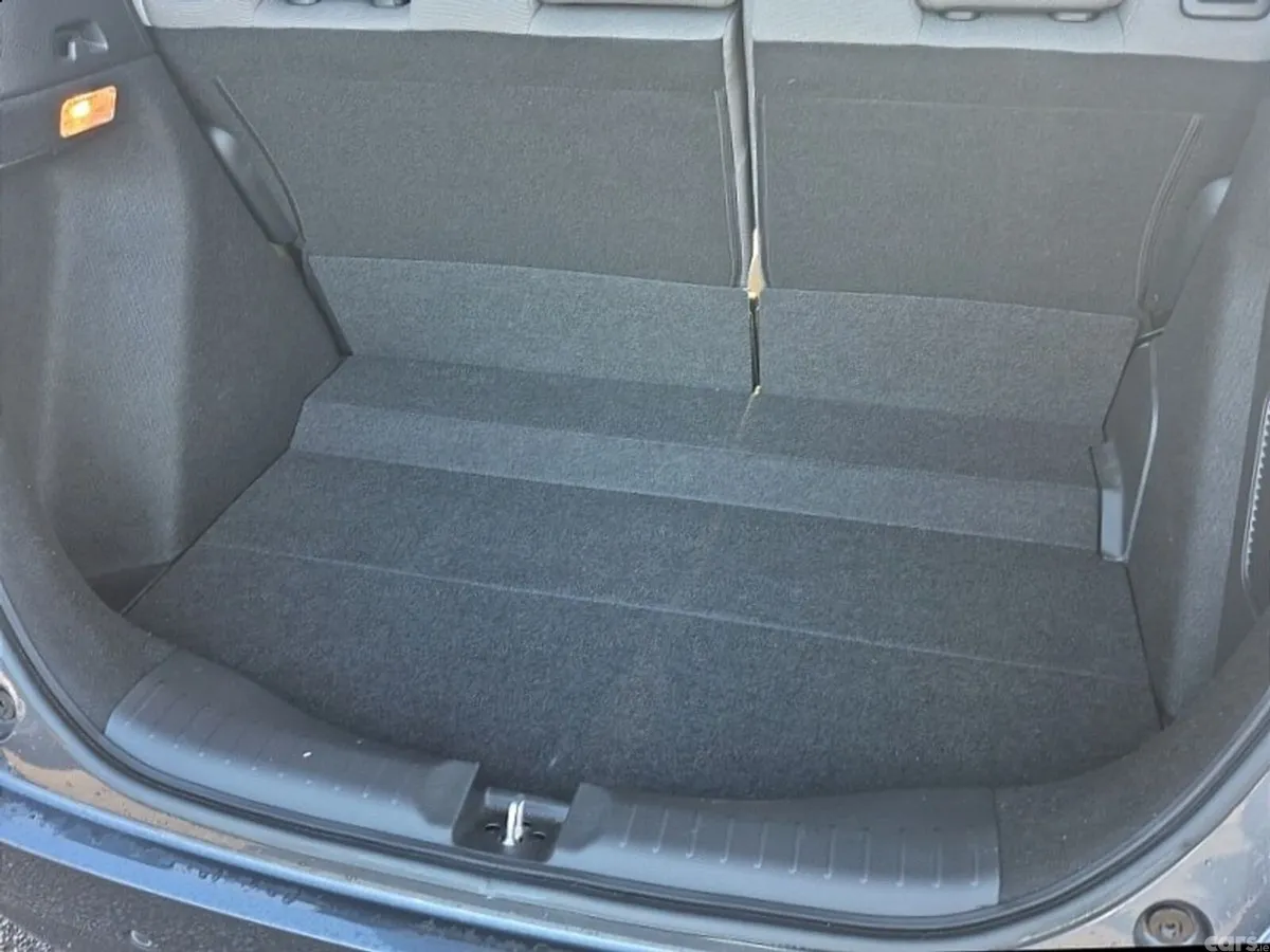 Honda Fit Hatchback, Petrol Hybrid, 2022, Grey