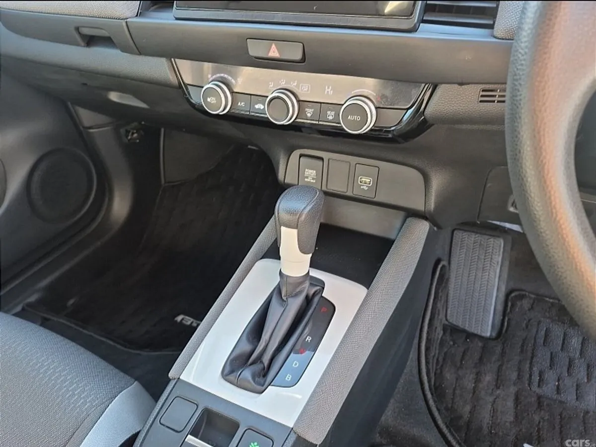 Honda Fit Hatchback, Petrol Hybrid, 2022, Grey