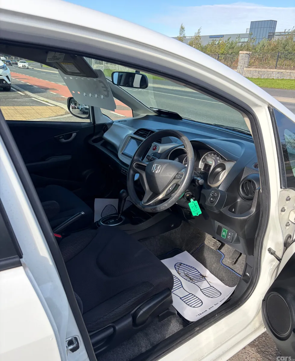 Honda Fit Hatchback, Petrol Hybrid, 2013, White