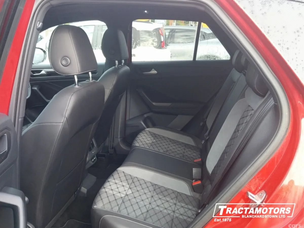 Volkswagen T-Roc SUV, Petrol, 2022, Red