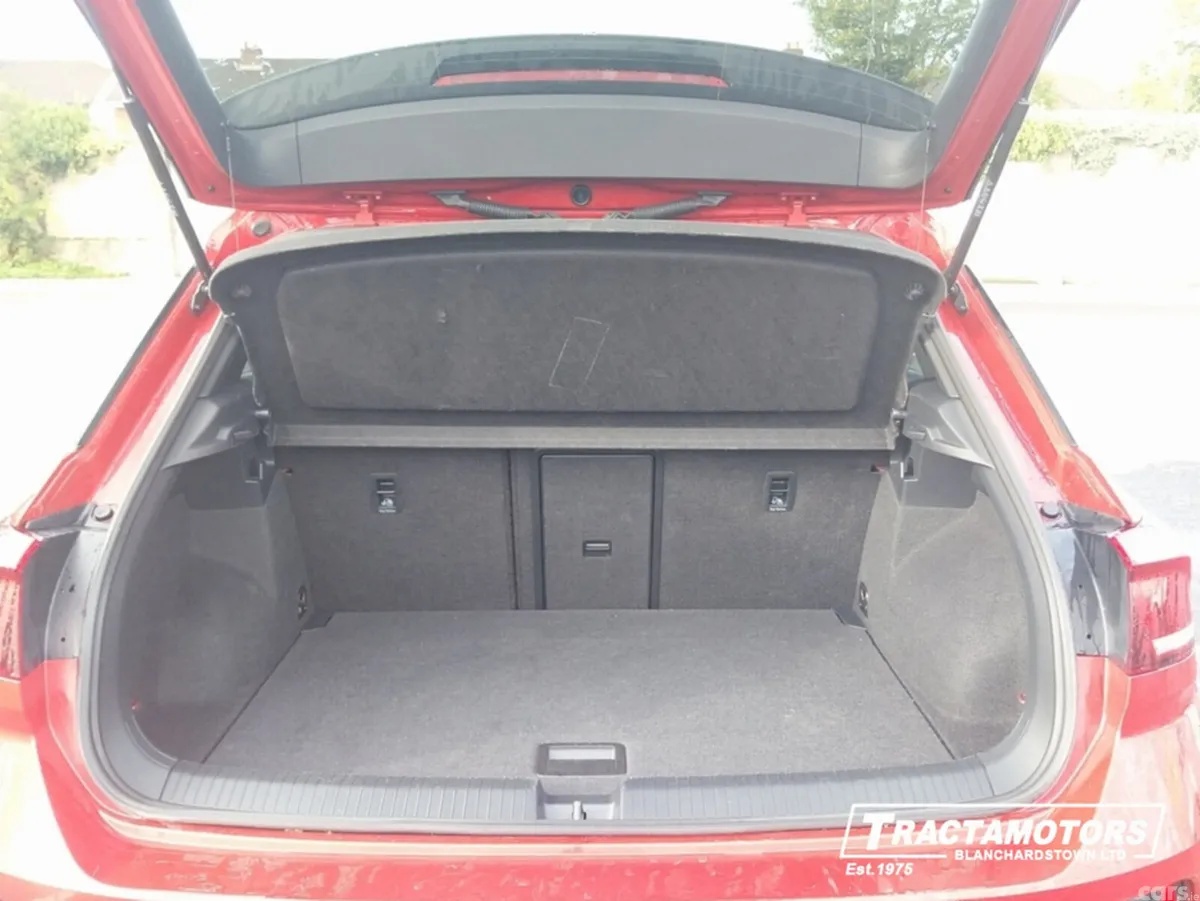 Volkswagen T-Roc SUV, Petrol, 2022, Red