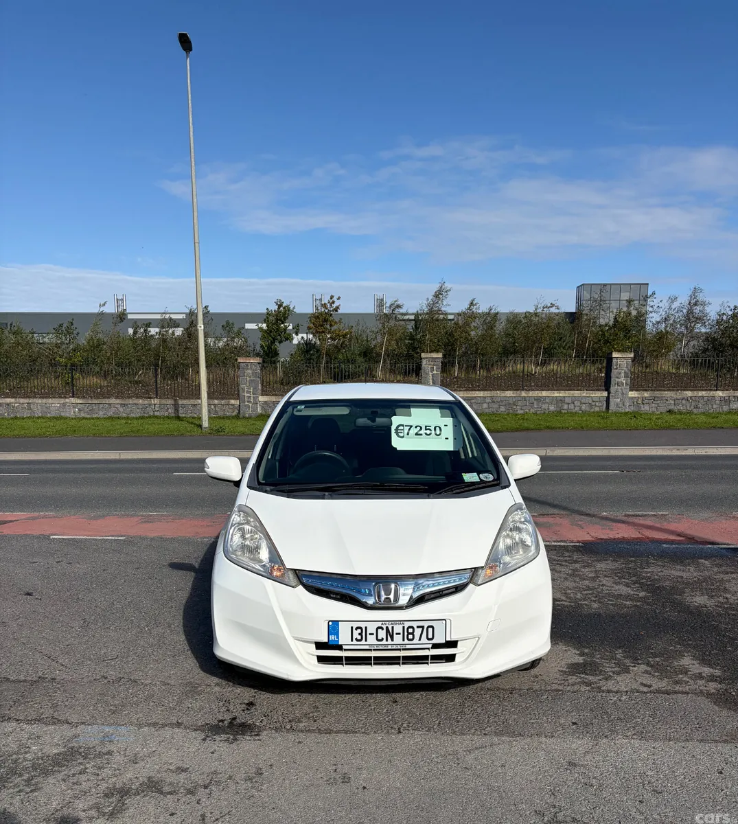Honda Jazz Hatchback, Petrol Hybrid, 2013, White