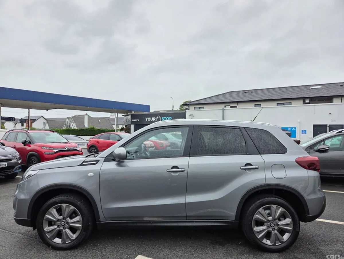 Suzuki Vitara SUV, Petrol, 2023, Grey