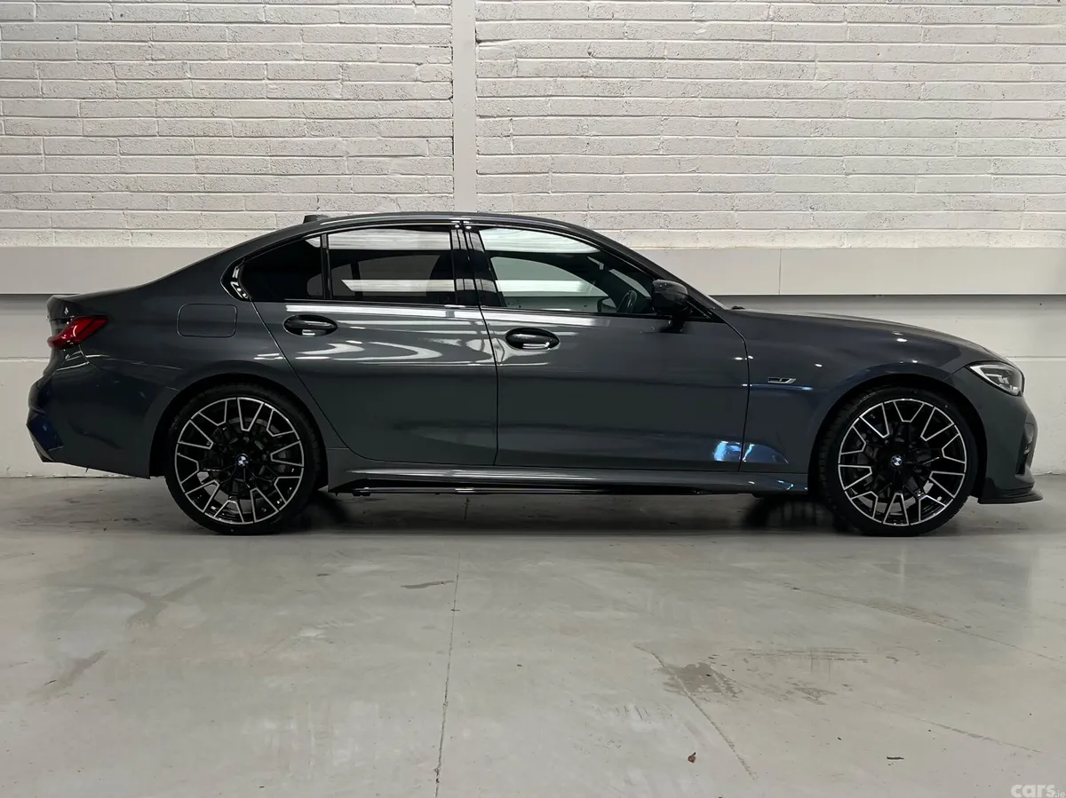 BMW 3-Series Saloon, Petrol Plug-in Hybrid, 2022, Grey