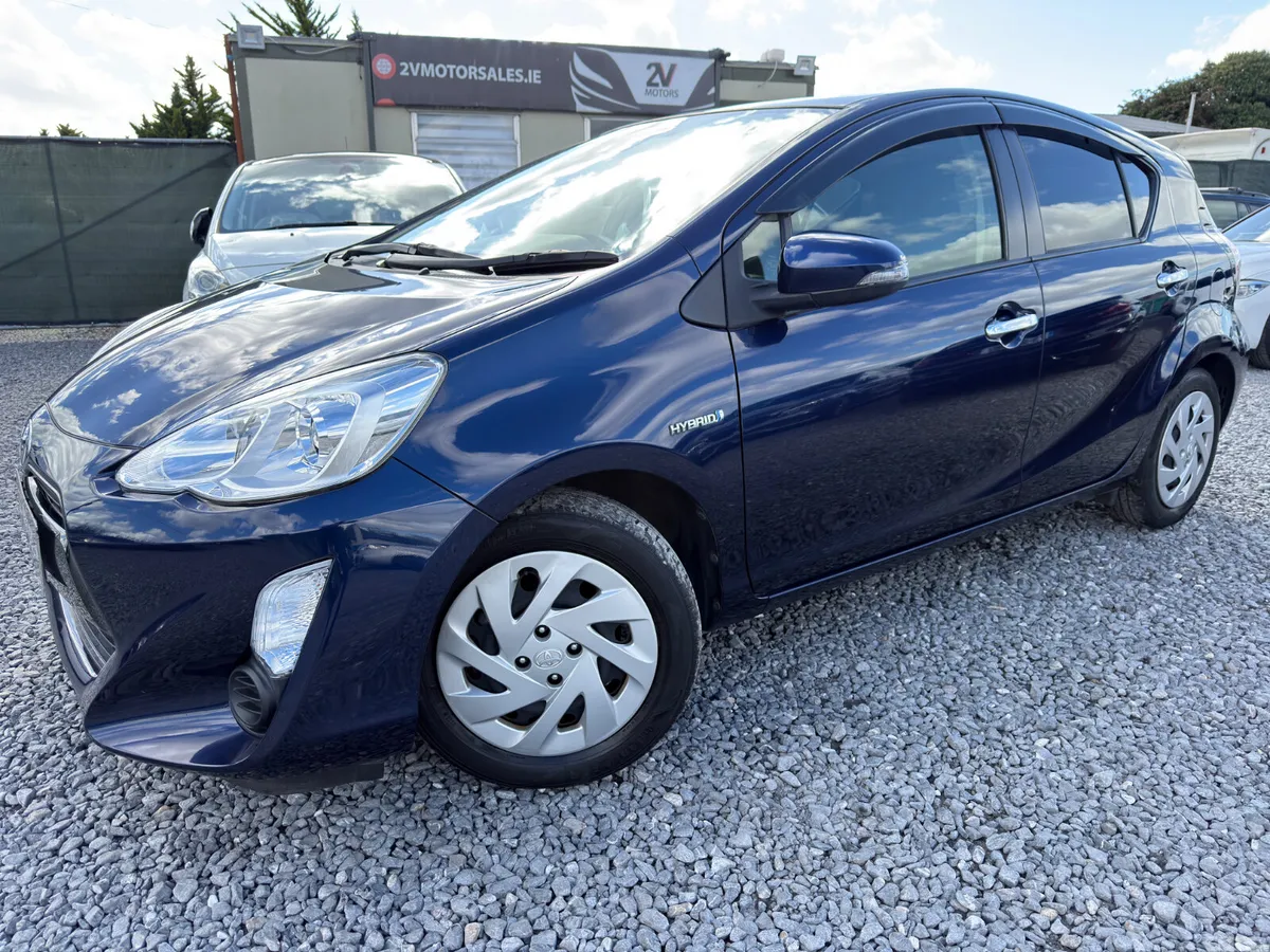 Toyota Aqua Hatchback, Petrol Hybrid, 2016, Blue