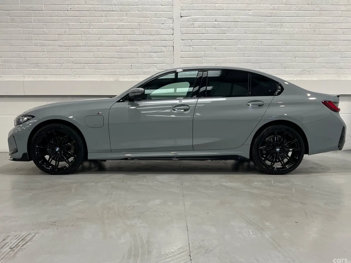 BMW 3-Series Saloon, Petrol Plug-in Hybrid, 2025, Grey