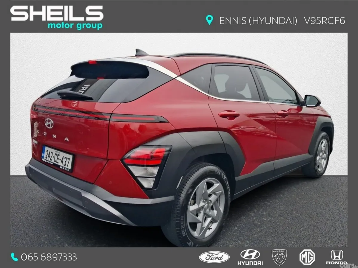 Hyundai KONA MPV, Petrol, 2024, Red