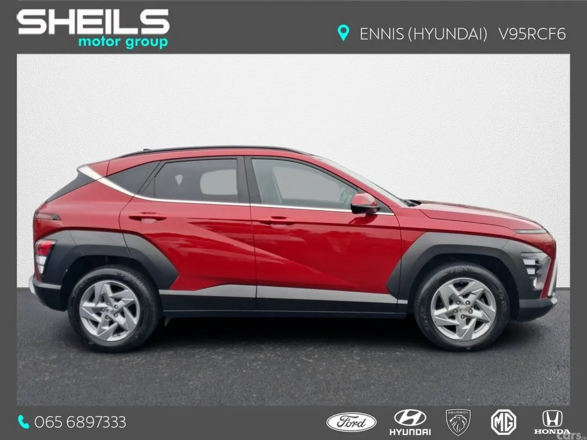 Hyundai KONA MPV, Petrol, 2024, Red