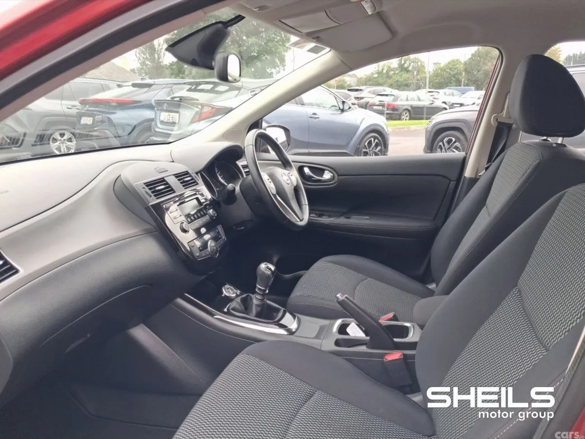 Nissan Pulsar Hatchback, Petrol, 2019, Red