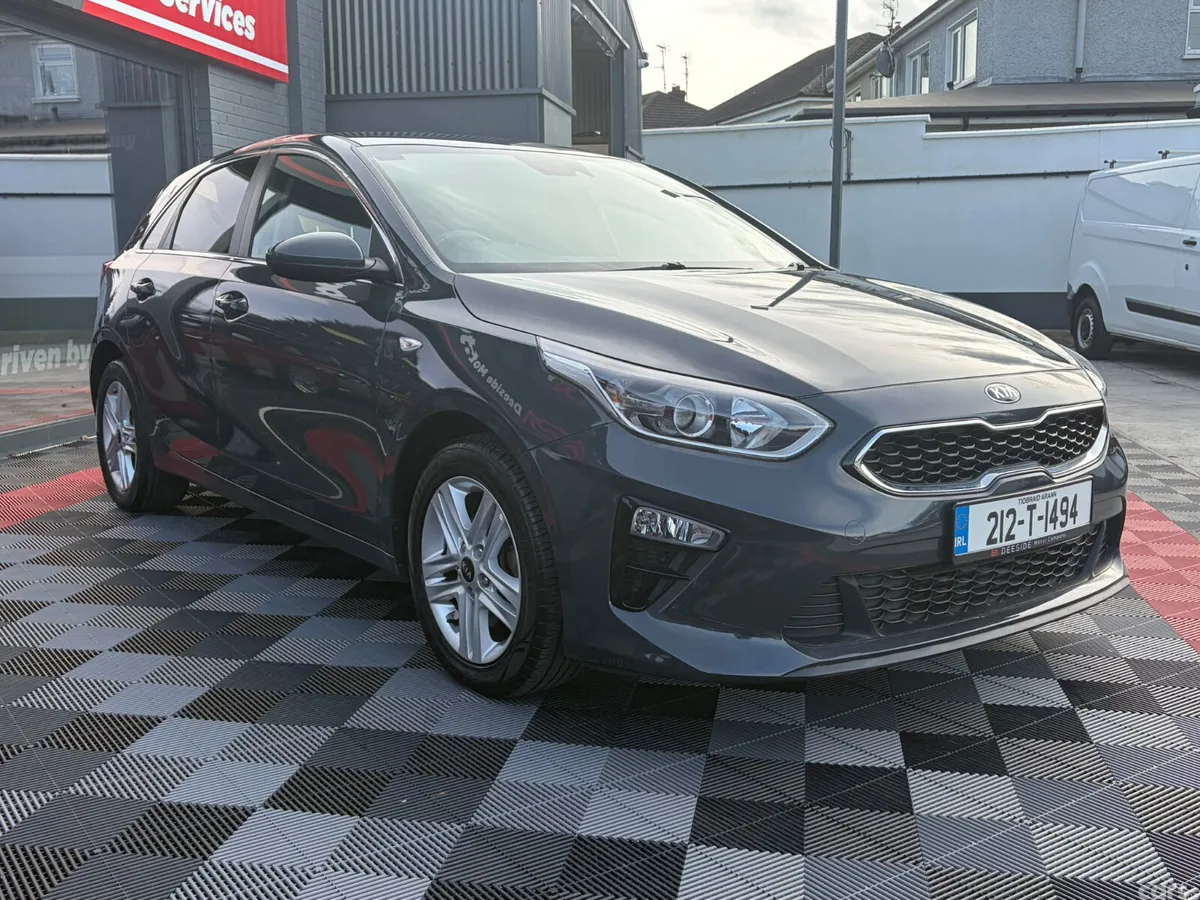 Kia Ceed Hatchback, Diesel Hybrid, 2021, Grey