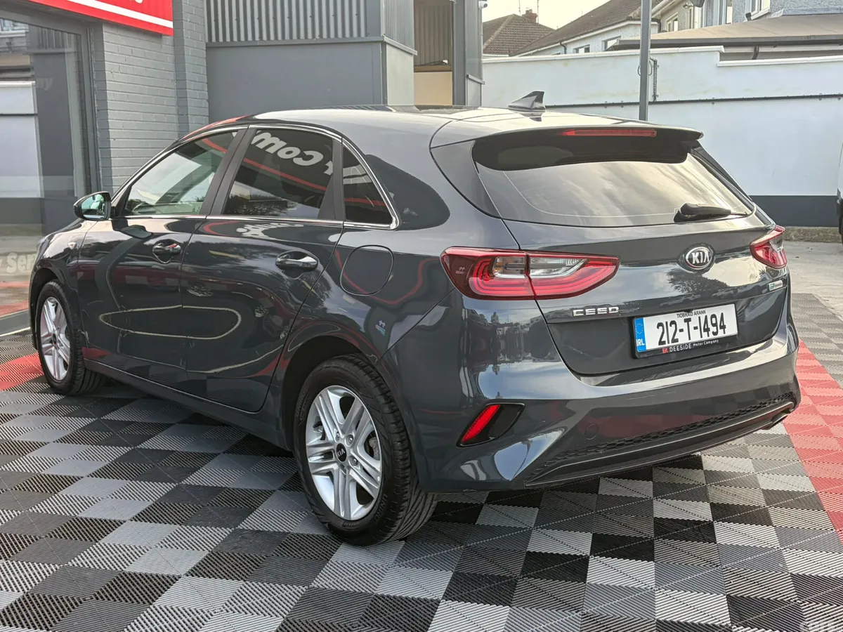 Kia Ceed Hatchback, Diesel Hybrid, 2021, Grey