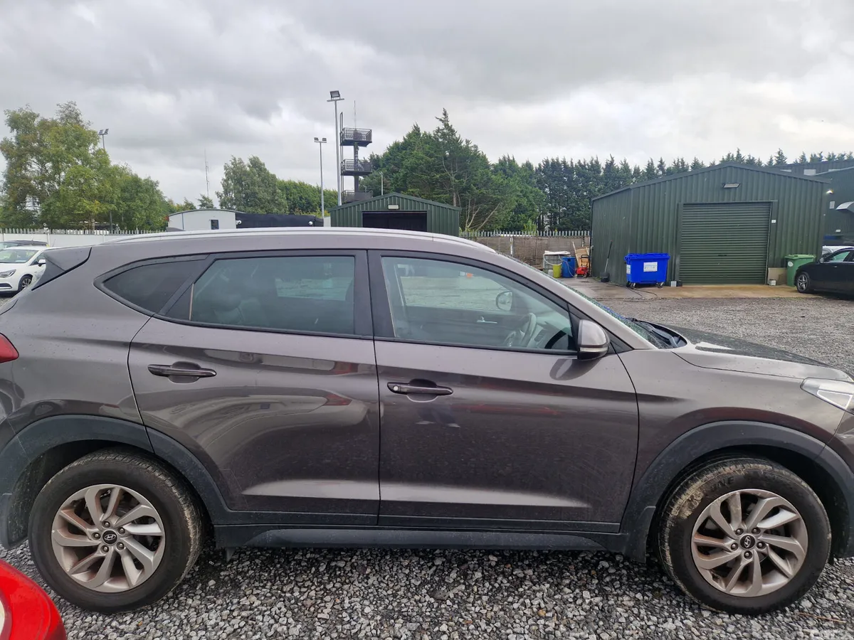 Hyundai Tucson SUV, Diesel, 2017, Brown