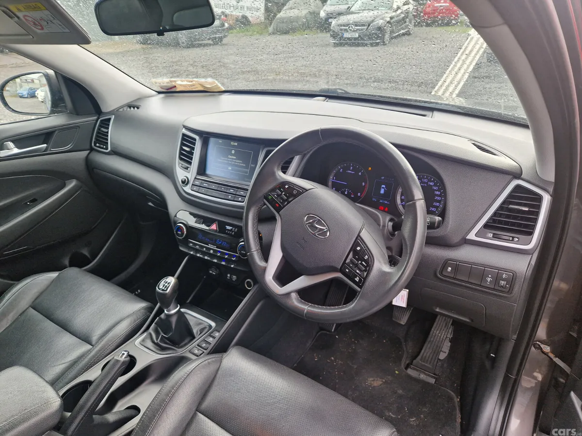 Hyundai Tucson SUV, Diesel, 2017, Brown