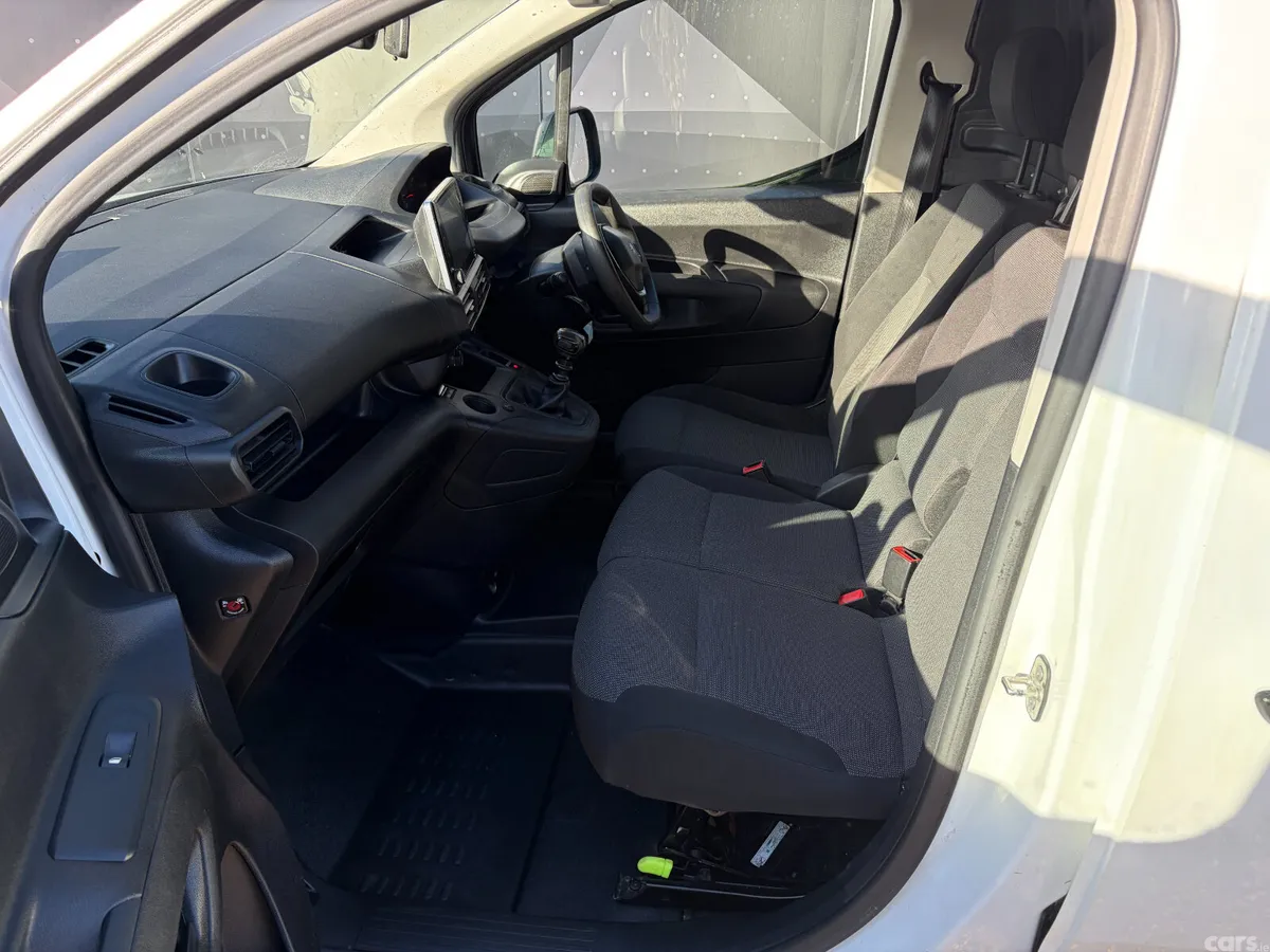 Peugeot Partner Van, Diesel, 2022, White