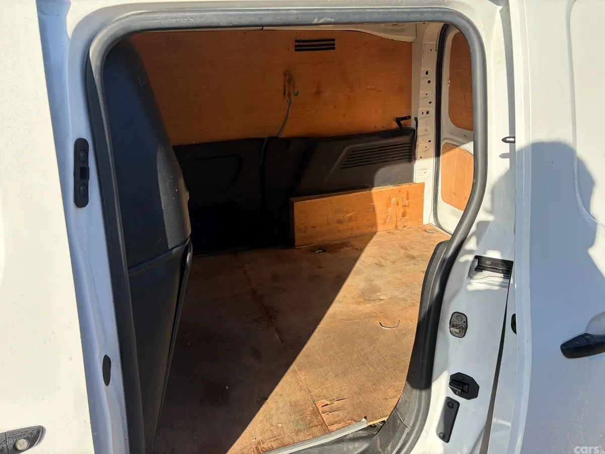 Peugeot Partner Van, Diesel, 2022, White