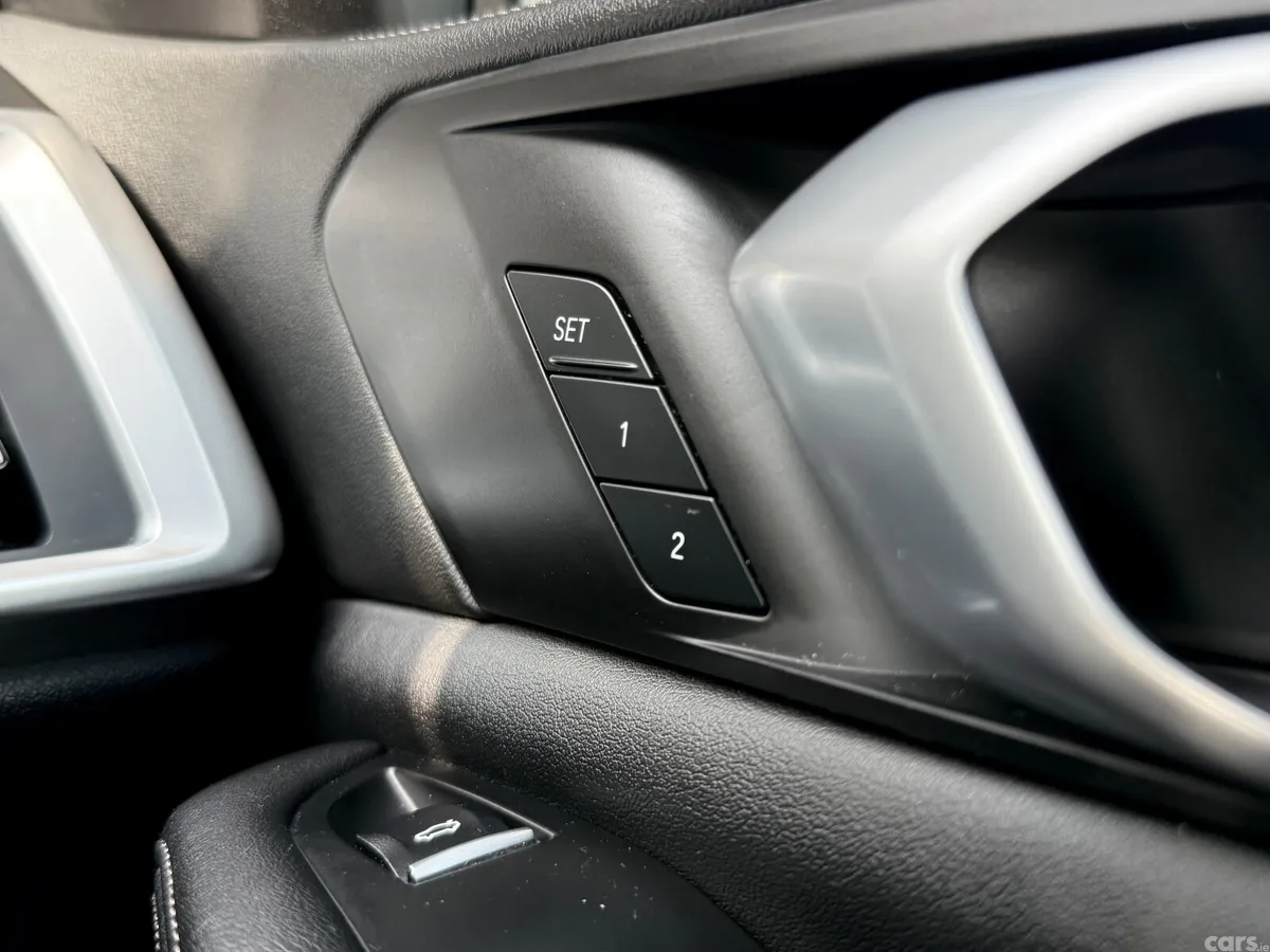 BMW X5 SUV, Petrol Hybrid, 2023, Black