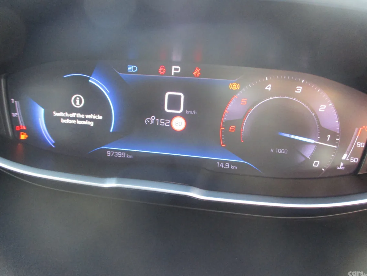 Peugeot 5008 MPV, Diesel, 2023, White
