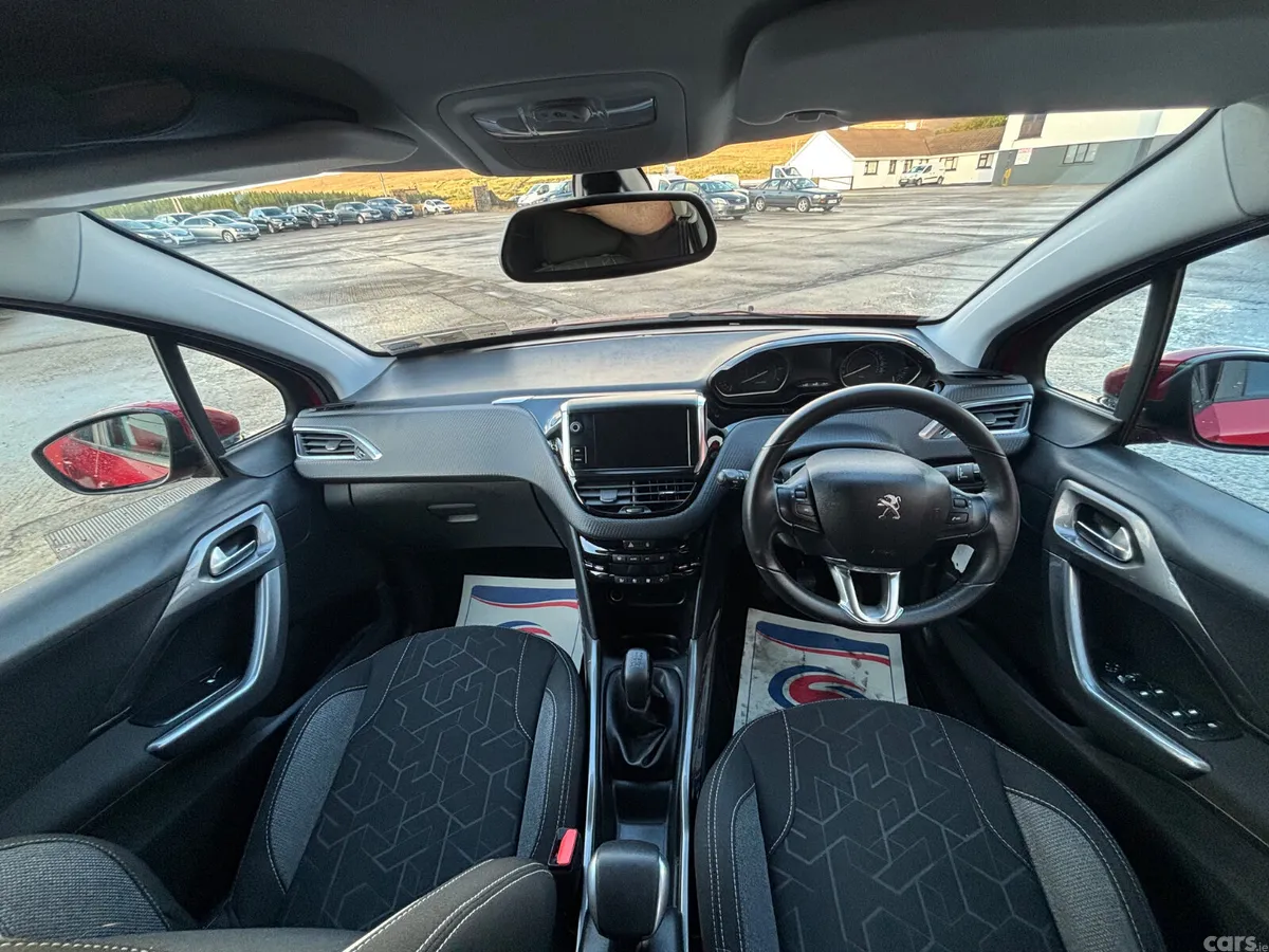 Peugeot 2008 Estate, Petrol, 2018, Red