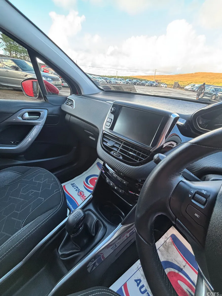 Peugeot 2008 Estate, Petrol, 2018, Red