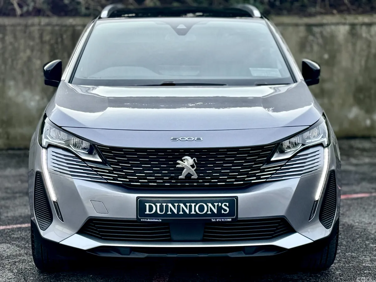 Peugeot 5008 MPV, Diesel, 2024, Grey