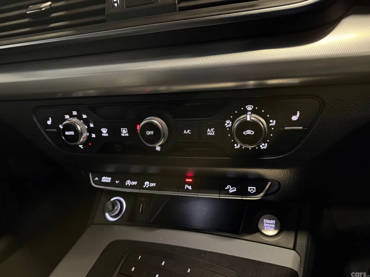 Audi Q5 SUV, Diesel, 2019, Blue