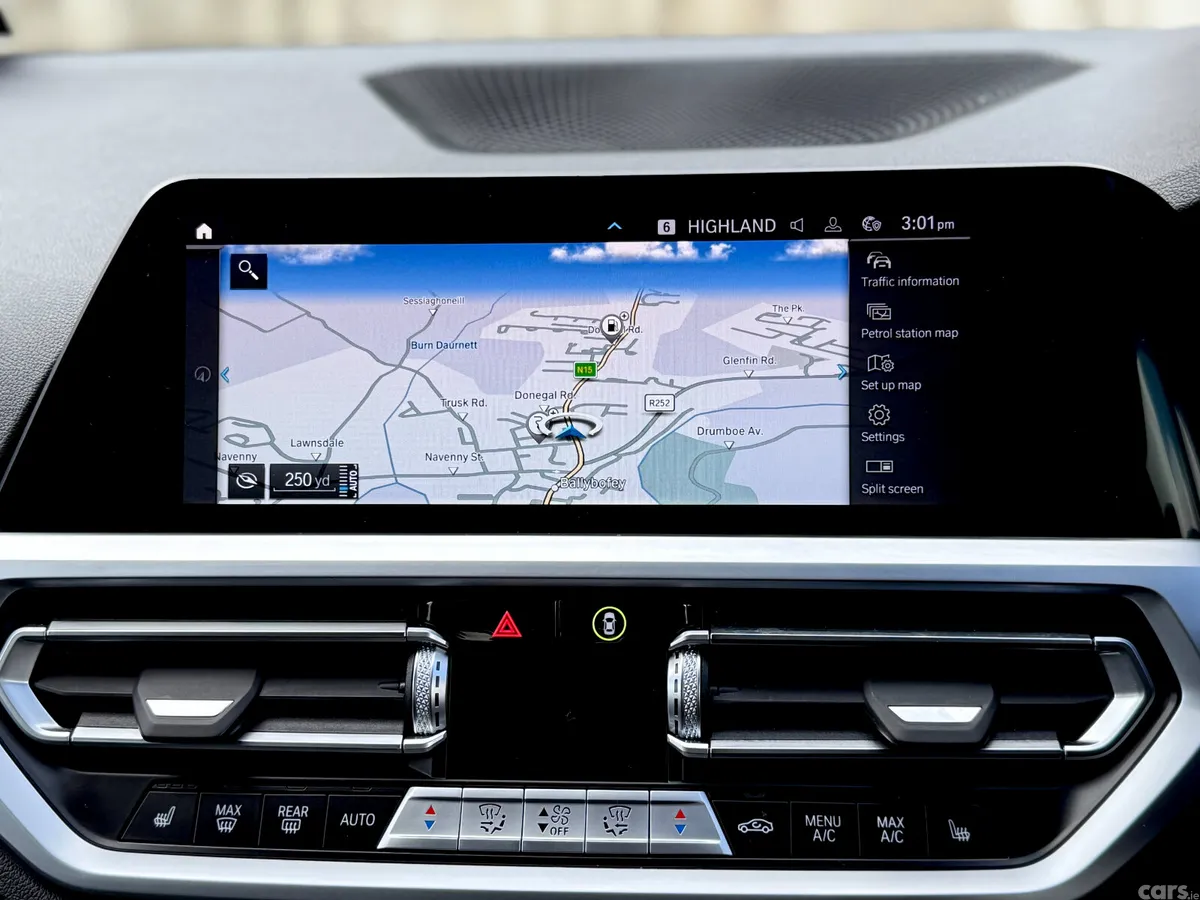 BMW 3-Series Saloon, Petrol Hybrid, 2022, Grey