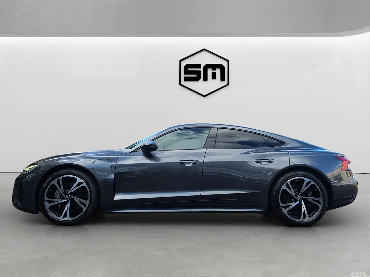 Audi e-tron GT quattro Coupe, Electric, 2022, Grey