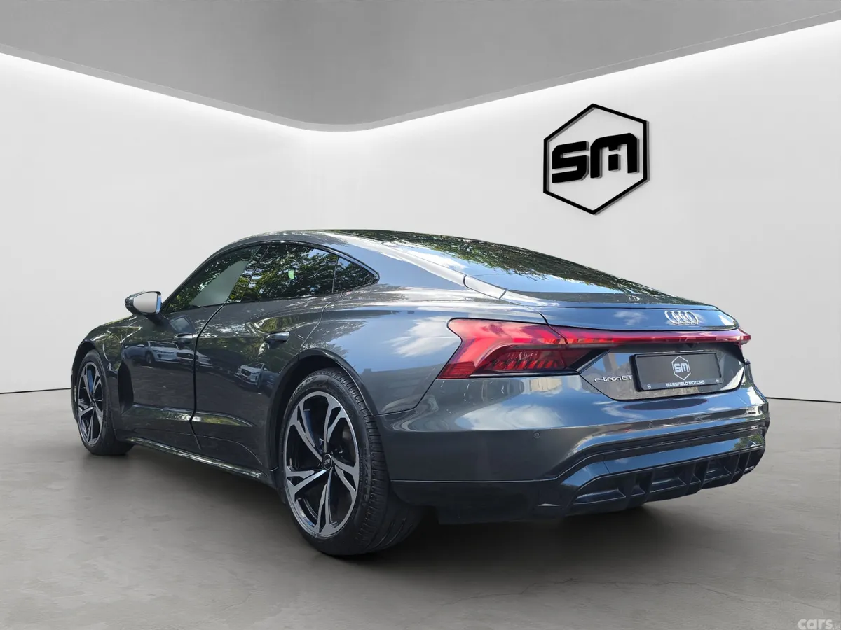 Audi e-tron GT quattro Coupe, Electric, 2022, Grey