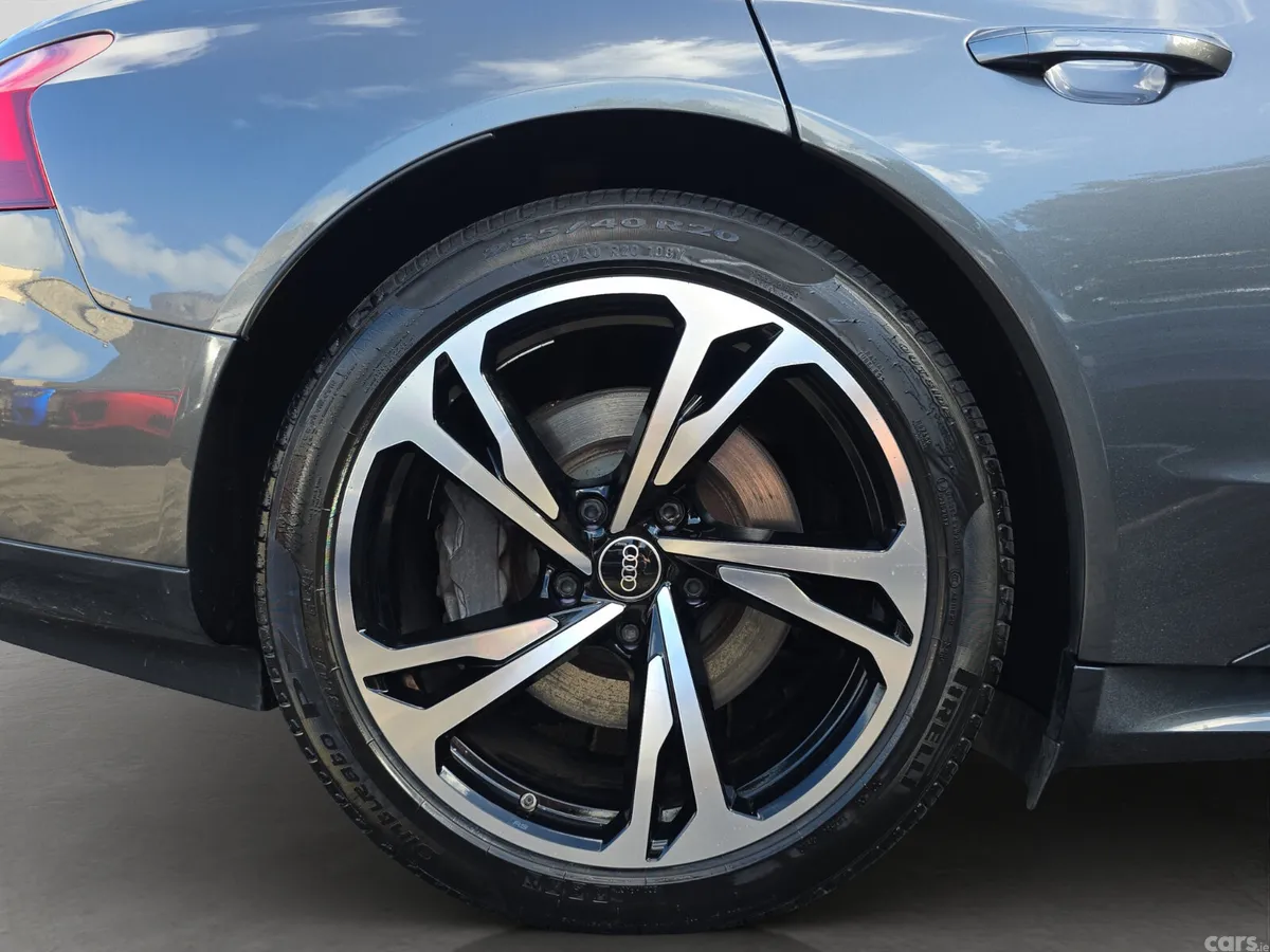 Audi e-tron GT quattro Coupe, Electric, 2022, Grey