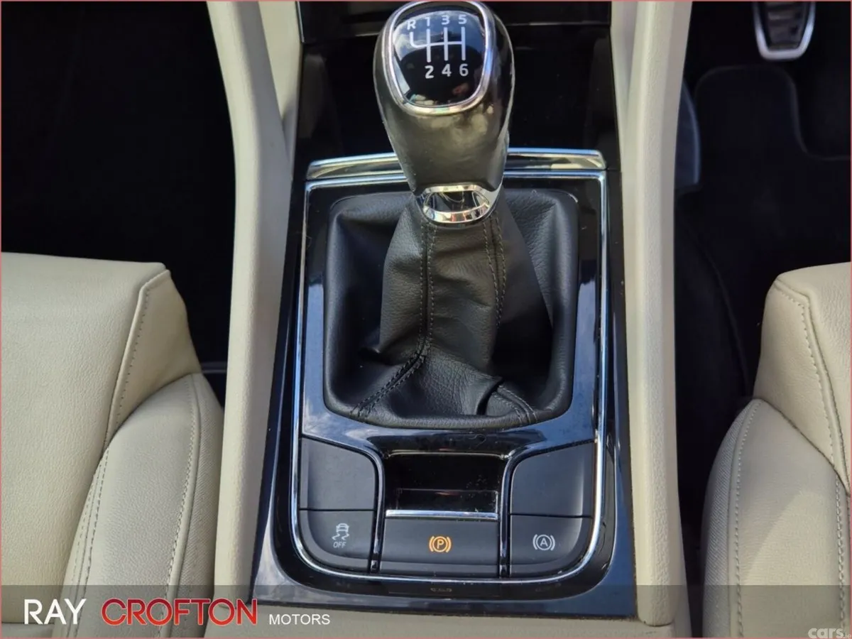 Skoda Karoq Estate, Diesel, 2019, Brown