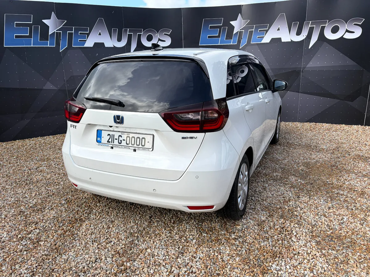 Honda Fit Hatchback, Petrol Hybrid, 2021, White