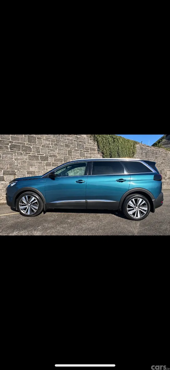 Peugeot 5008 MPV, Diesel, 2019, Green
