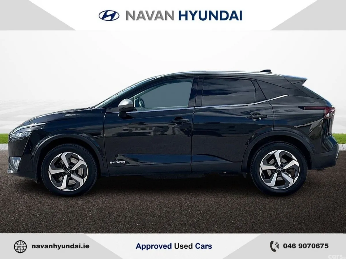 Nissan Qashqai MPV, Petrol Hybrid, 2023, Black