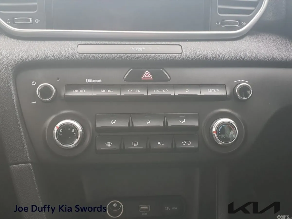 Kia Sportage SUV, Diesel Hybrid, 2021, White