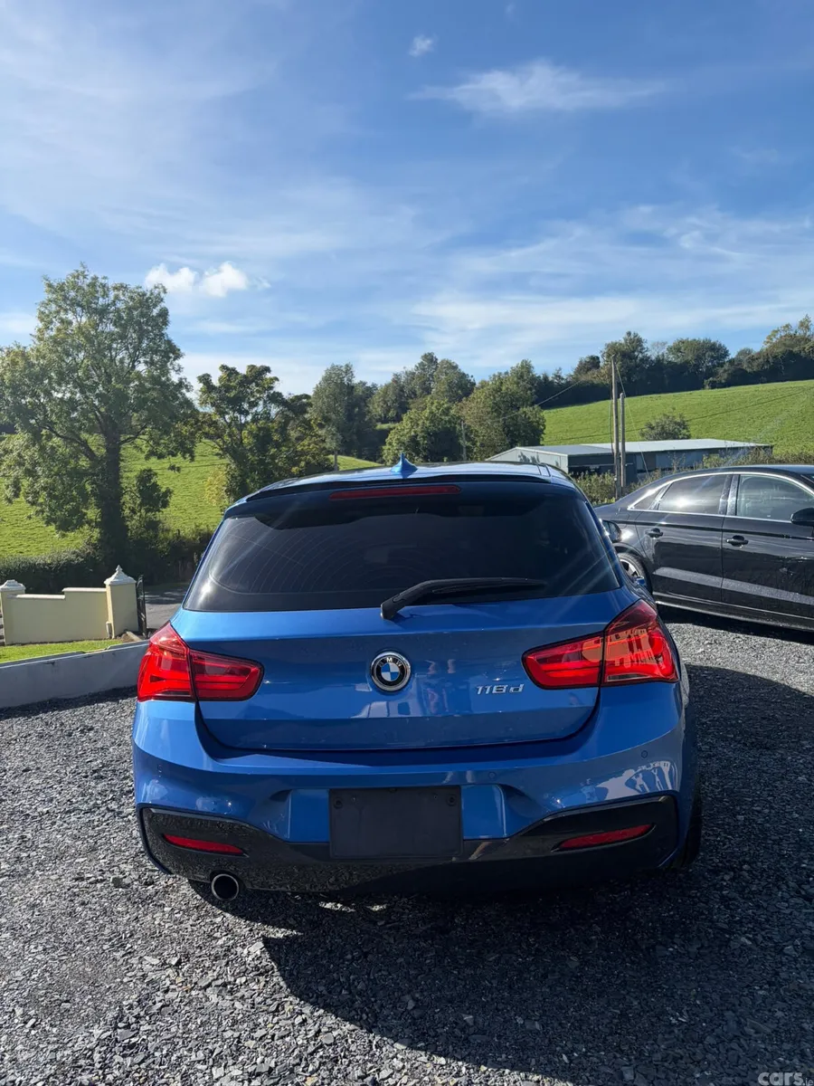 BMW 1-Series Hatchback, Diesel, 2017, Blue