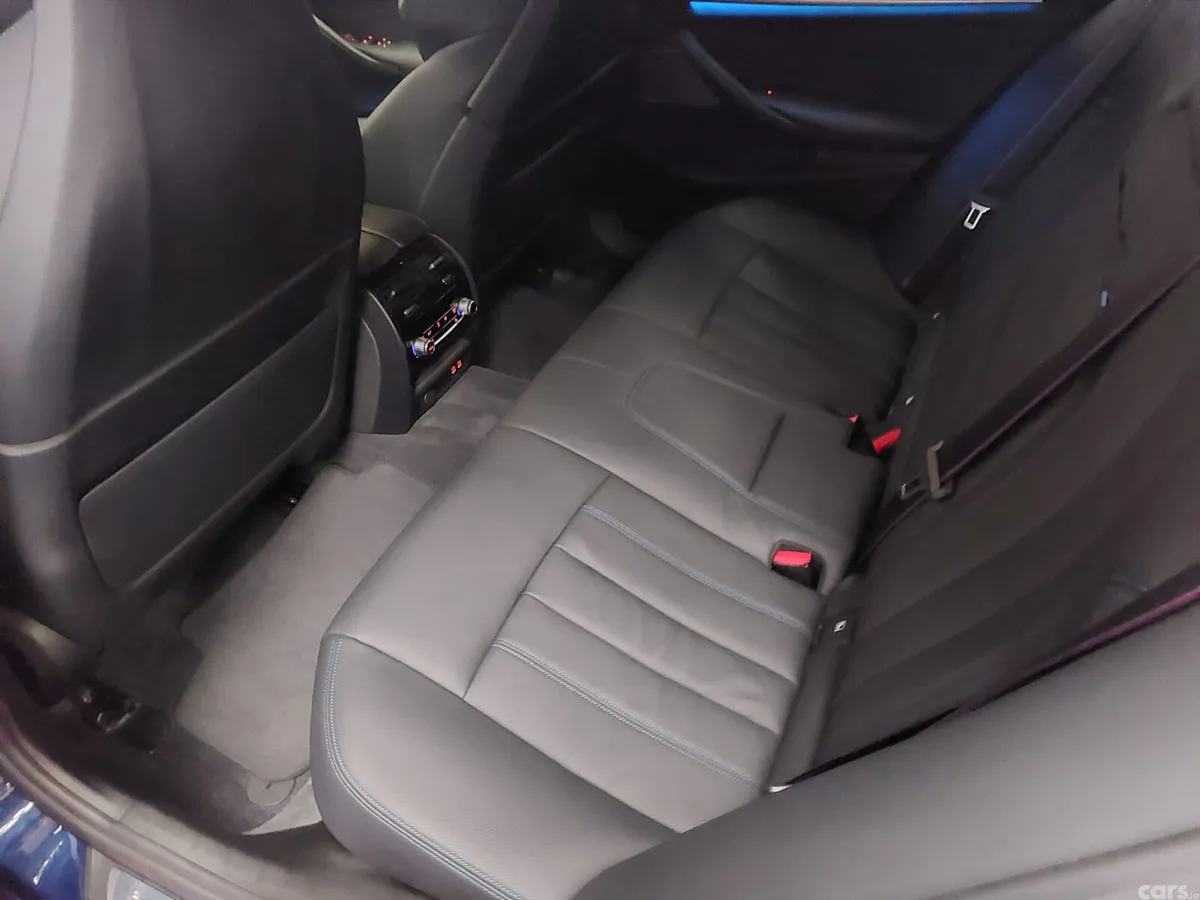 BMW 5-Series Saloon, Petrol Plug-in Hybrid, 2020, Blue