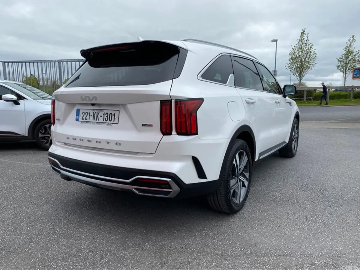 Kia Sorento MPV, Petrol Plug-in Hybrid, 2022, White