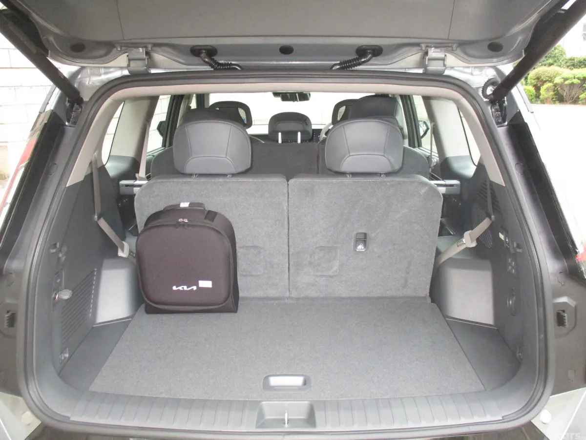Kia EV9 MPV, Electric, 2026, Grey
